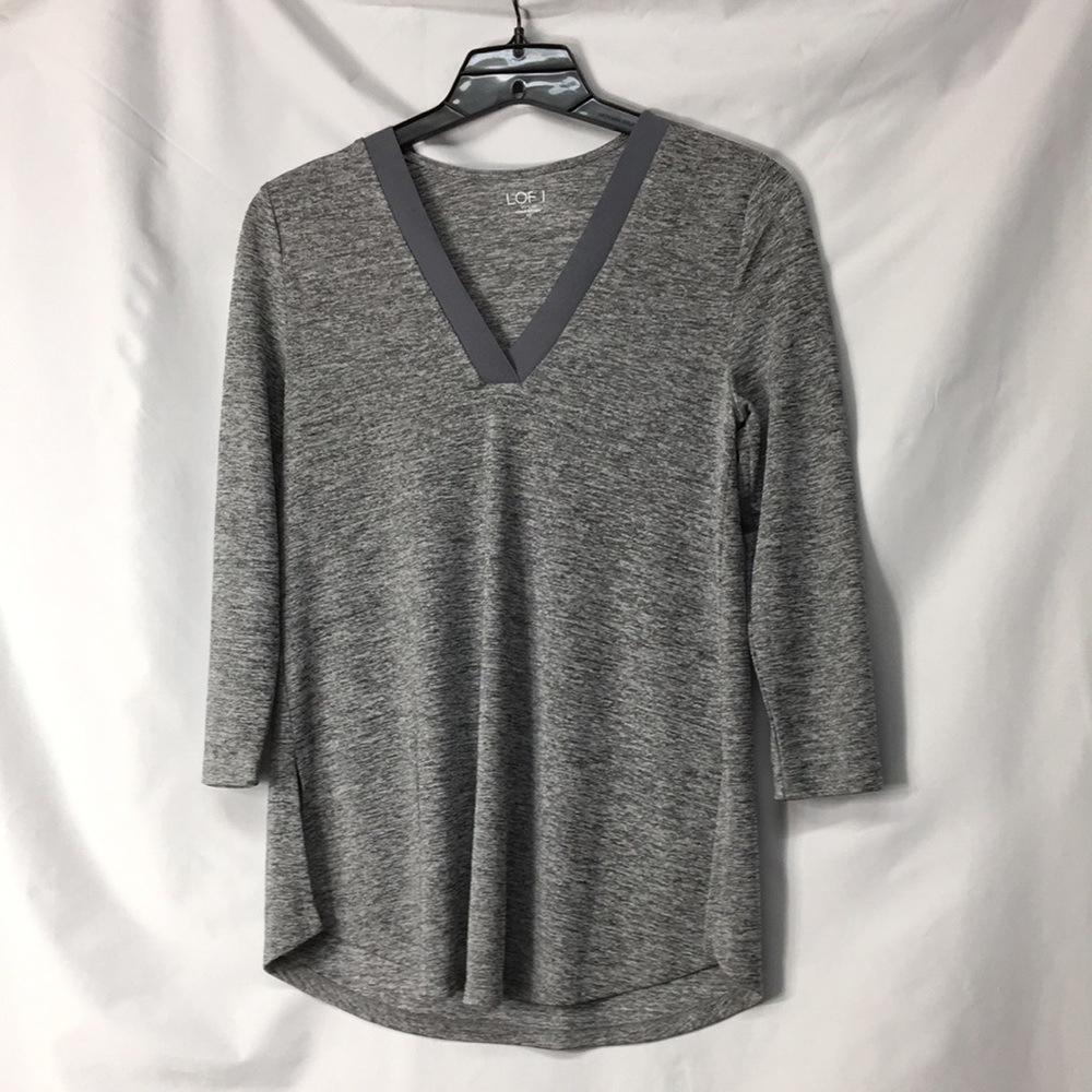 Loft Women’s Soft Grey Blouse Size XS Like-NEW Condition